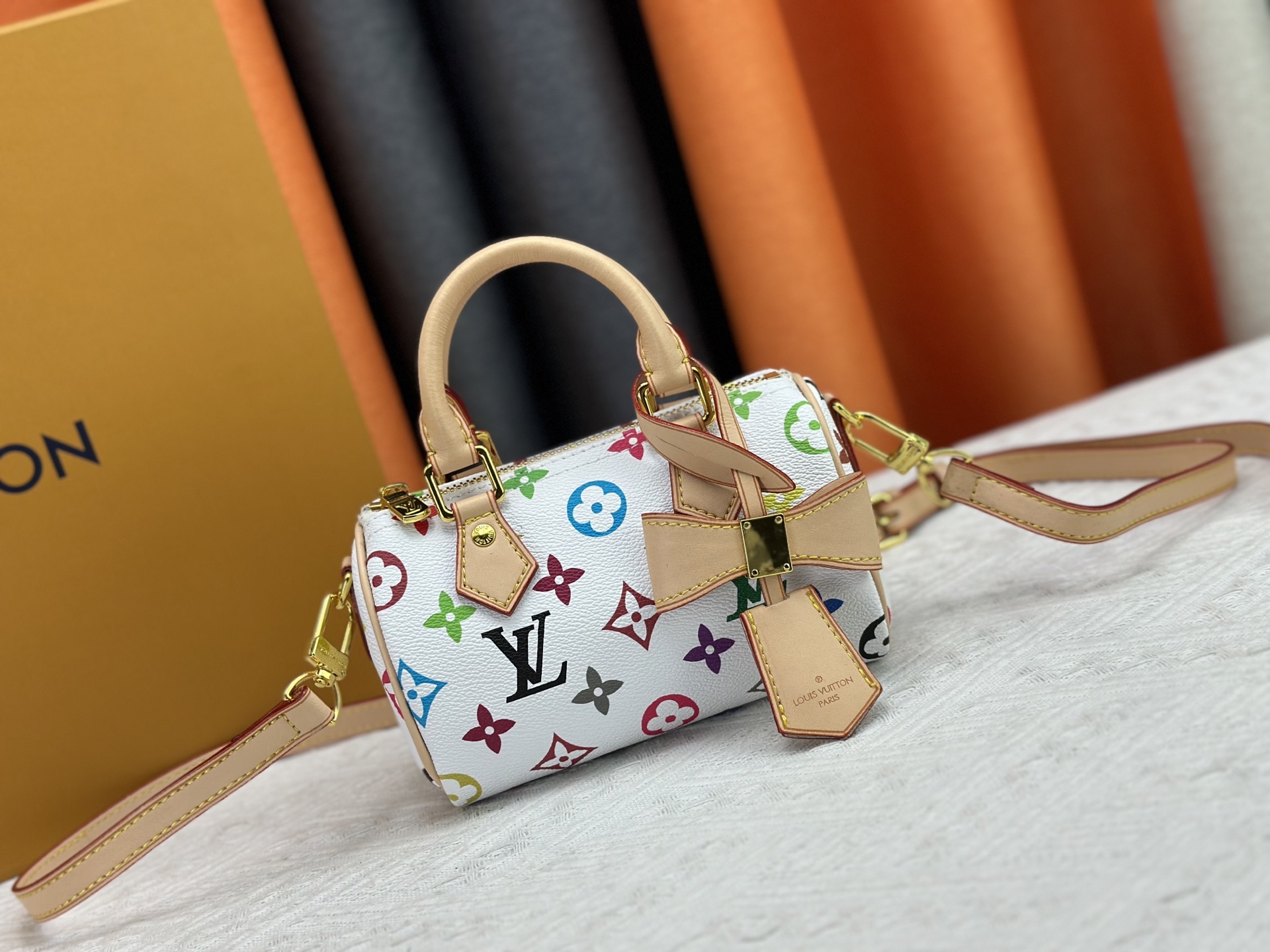 LV bag 584